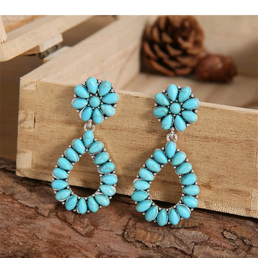 Elegant Turquoise Teardrop Earrings